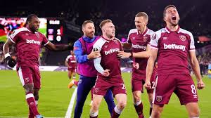 Trotz platzverweis holte sich west ham den auftakt in der 52nd minute durch jarrod bowen. Csqg7y P8siobm