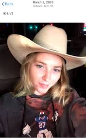 This was the first photo of the evening… And this was the last. The shoes  in the third photo? They were found inside Sara's home. The same ones she  was seen wearing