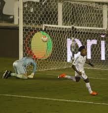 Em santos, vitória alvinegra por 3 a 1. Cuca E Responsavel Pela Avalanche Santos Massacrou O Gremio Prisma R7 Cosme Rimoli