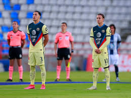 Sebastián córdova, américa vs chivas (foto: Club America Cordova Y Jorge Sanchez Fueron Reventados Por Intercambiar Playeras Con Chivas