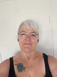 Loving my hair longer, what do you guys think?