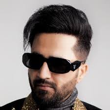 Samar Ayub's Instagram, Twitter & Facebook