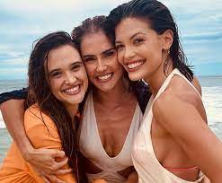 Luna/fiona diz que não pode ser envolver com téo, mas os dois acabam se beijando. Salve Se Quem Puder Confira Um Resumo Da Novela E Relembre Os Desfechos Que Estao Por Vir Salve Se Quem Puder Gshow