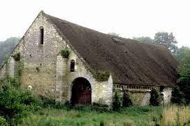 50 Best Barn Home Ideas On Internet New Construction Or Remodeling Inspirations Tags Home Barn Antiques Little Marlow Hom Old Barns Stone Barns Farm Barn