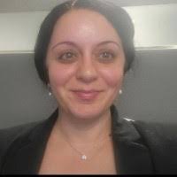 Laura Linville's Instagram, Twitter & Facebook