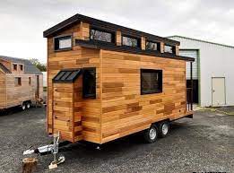 Tiny House Made Out Of Pallets Casa De Palets Casa De Pales Casas Minimalistas Pequenas
