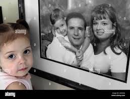 Leaving family wife and children hi-res stock photography and images