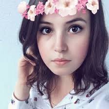 Karolina Witkowska (thecharliee)