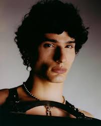 addison.stender photographed by @lawrencedeleonph and styled by  @arielwustyle.nyc 💫 Location: @100suttonstudios Assistant:  @drelus_caroline Wardrobe: @christiancolorado.co Shoes: @sunnisunnistudio  #NextModels #NextModelsLA