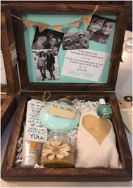 Hediye sürprizinize bonsai ağaç da ekleyin! Arkadasa El Yapimi Hediyeler En Iyi Hediye Fikirleri