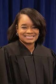 Stephanie Mingo's Instagram, Twitter & Facebook