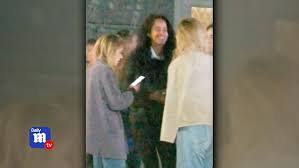 Sasha, 19, and malia, 22, are now college students at two different universities. Malia Obama Takes A Break From Her Studies At Harvard As She Puffs On A Cigarette Daily Mail Online