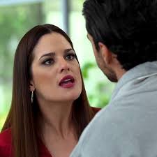 Esperanza Salvatierra siente miedo de Aurelio