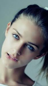 I love the low perspective and how the eyes just looks back at you. Pin By Riza On Beauty Beautiful Girl Face Beautiful Eyes Beautiful Women Faces