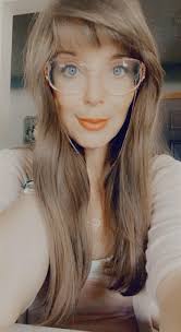 Danielle Duggan's Instagram, Twitter & Facebook