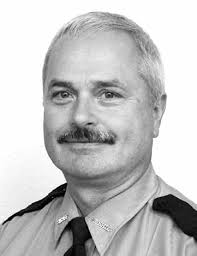 Don Orgel Passes the ISSDA Gavel to Jerry Dunbar