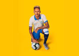Aggiungi alla lista dei desideri confronta. Il Brasile Lancia La Maglia Vintage Per La Copa America 2019 Calcio E Finanza
