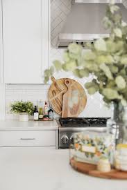 how to accessorize kitchen countertops