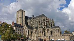 Porsche has won the 24 hours of le mans race 19 times, and audi 13 times (as of 2017). City Guide Alle Infos Zu Le Mans Sehenswurdigkeiten Mehr