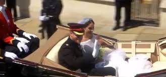 Prinţul harry nu duce viaţă de turist în california. Nunta RegalÄ PrinÅ£ul Harry S A CÄsÄtorit Cu Meghan Markle La Altar I A Spus ArÄÅ£i Minunat Cele Mai Importante Momente Ale Ceremoniei Galerie Foto Video