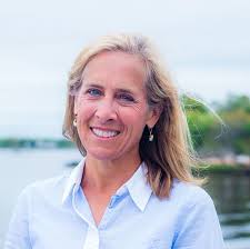 Amazon.com: Daughter of a Promise: A Novel: 9781647426088: Blasberg, Jeanne  McWilliams: Books