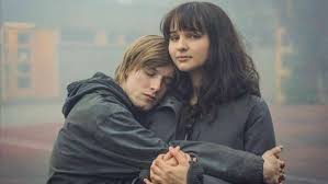 Dark Season 3 Twitter Review Netizens Have Their Minds Blown By Jonas And Martha In The New World In 2020 Louis Hofmann Jonas Dark