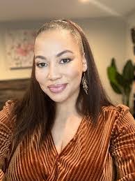 Cicely Wiggins's Instagram, Twitter & Facebook