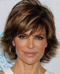Medium Hairstyles To Make You Look Younger Frisuren Haarschnitt Kurz Frisuren Kurze Haare Ab 50