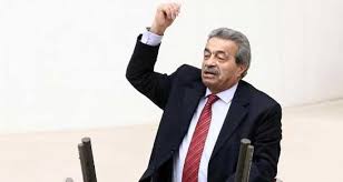 Pankreas kanseri sonucu hayatını kaybeden. Kamer Genc Hayatini Kaybetti Kamer Genc Kimdir Evrensel