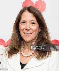 Margie Stern's Instagram, Twitter & Facebook