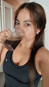 Te sigue Hoy le metí mantequilla a mi café! 😋 y tú , qué metes?