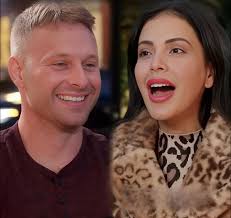 What do you think of Shataina and Sarper's bold wedding photo shoot?