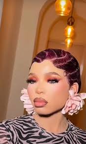 Incredible makeup transformation by talented artist