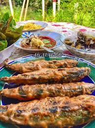 Bakar belacan menggunakan api / bakar dalam oven hingga naik bau. Resipi Ikan Percik Warisan Emak Ini Rahsia Nak Buat Kuah Lebih Sedap Keluarga