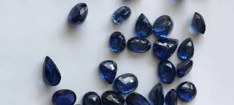 A Buyers Guide To Sapphire Qualities Natural Aaa Vs Aa Vs A