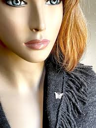 GwendalysaArts 1970's Beau Sterling Silver Small Butterfly Pin, Very Detailed, Matte and Gloss, Roll Over Clasp, Excellent Vtg Condition, Size in Photo.