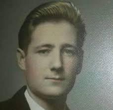 Panadería “La Confianza” de Mutti Hnos.: Esta panadería fue fundada en  nuestra ciudad en el año 1923 y pertenecía a los Hnos. Mutti, nativos de  nuestra ciudad. Se ubicaba en la esquina