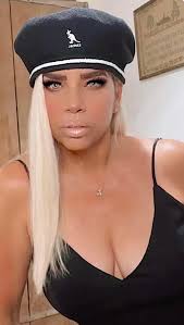 MY DREAM BOARD — THE BLONDE WALK