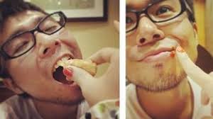 Obrazy malované ženskými ňadry