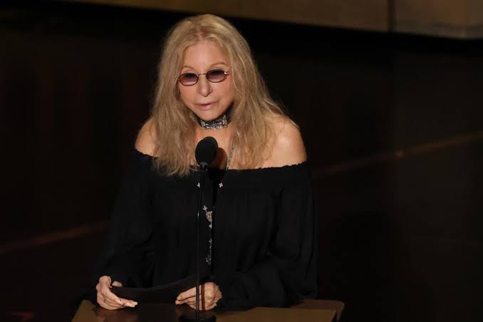 Barbra Streisand cries during Oscars performance for Robert Redford - Los  Angeles Times