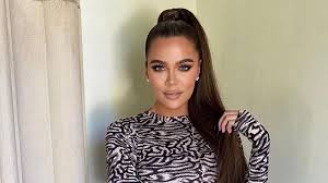Khloé kardashian can make everything, from a wrap dress to gym clothes, chic. Trotz Kritik Khloe Kardashian Schwarmt Von Kims Geburtstag Promiflash De
