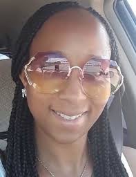 Larhonda Mitchell's Instagram, Twitter & Facebook