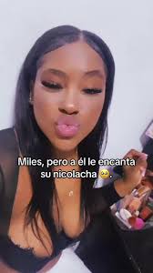 Miles Pero A Ella Le Encanta Nicolás