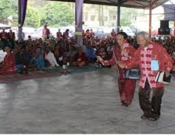 Kata sambutan adalah suatu kalimat atau kata kata yang disampaikan oleh seseorang sebagai ungkapan rasa syukur dan terimakasih atas kehadiran dan keterlibatan berbagai pihak dalam acara yang sedang contoh kata sambutan panitia. Sukses Varia Perayaan Natal Gbkp Majelis Klasis Kabanjahe Tigapanah Tahun 2017 Gereja Batak Karo Protestan Gbkp