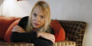 Laure livr e a ses fans, laure livree a ses fans. Qui A Peur Des Femmes Nues Laure Adler Analyse Les Representations Du Corps Feminin
