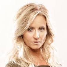 Janet Clements's Instagram, Twitter & Facebook