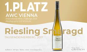 My sme si zo silnej svetovej konkurencie 12 617 vín od 1 756 vystavovateľov. Sieger Awc Vienna Weingut Gritsch Roman Riesling Smaragd 2017