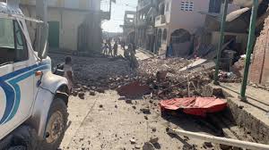Según el servicio geológico de estados unidos, el sismo habría tenido una magnitud de 7,0 grados y se habría generado a una profundidad de 10 kilómetros. Sqhgy7vnvaoidm
