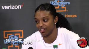 Tennessee 'backs Pat,' upsets No. 6 Notre Dame