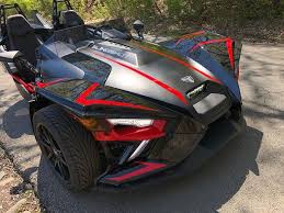 The Polaris Slingshot Is A Car Motorcycle Mashup That Costs 33000 And Can Do 0 60 Mph In 5 Seconds On In 2020 Polaris Slingshot Three Wheel Motorcycles Slingshot Car
